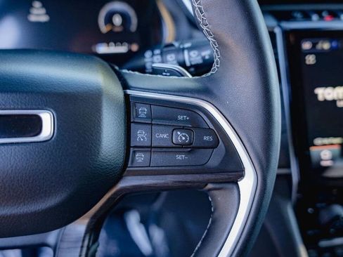 Used 2021 Jeep Grand Cherokee L Limited image 24