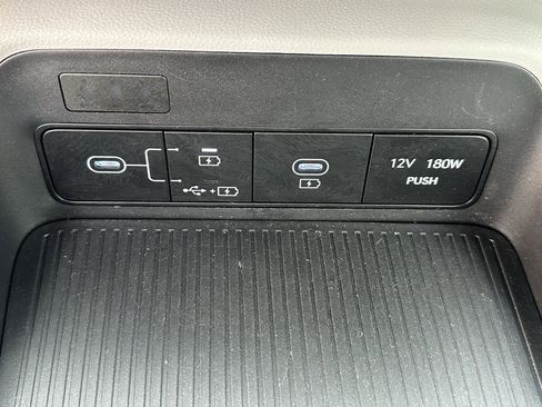 Used 2024 Hyundai Kona SEL image 30