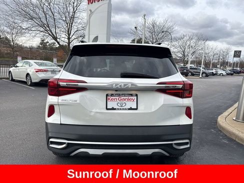 Used 2023 Kia Seltos EX image 6