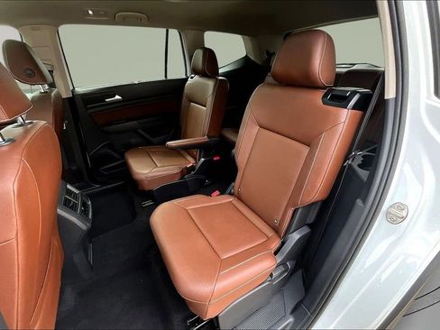 Used 2021 Volkswagen Atlas SE image 22