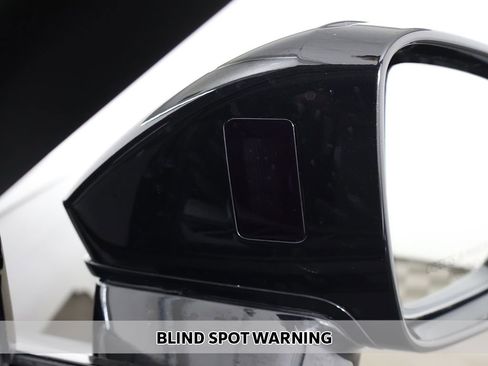 Used 2021 Audi A8 L 3.0T w/ Executive Plus Package AWD/4WD image 9