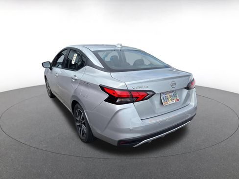 Used 2025 Nissan Versa SV FWD image 12