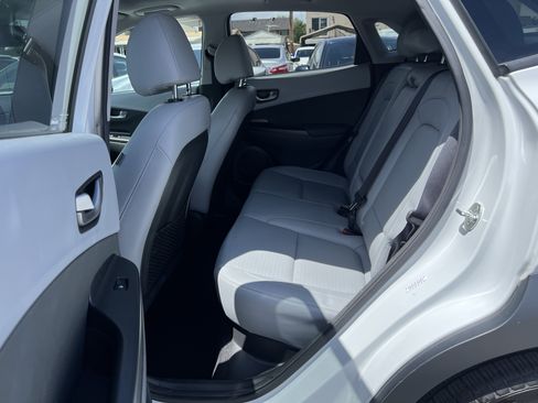 Used 2020 Hyundai Kona Limited AWD/4WD image 10