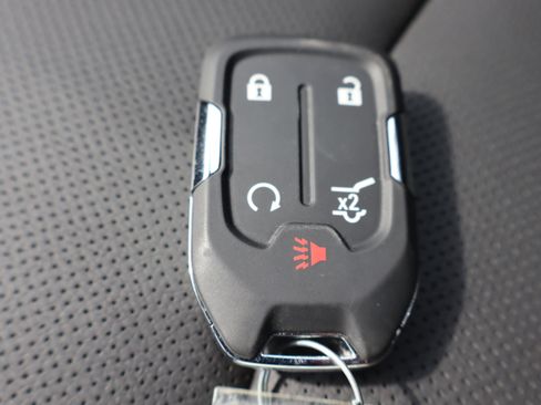 Used 2024 GMC Terrain AT4 w/ LPO, Floor Liner Package image 29