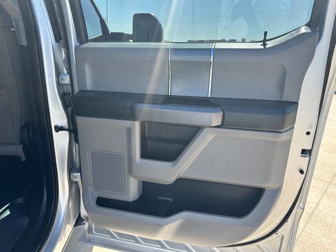 Used 2018 Ford F250 XLT w/ XLT Premium Package image 28