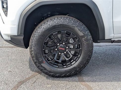 New 2026 GMC Canyon Elevation w/ Convenience Package image 10