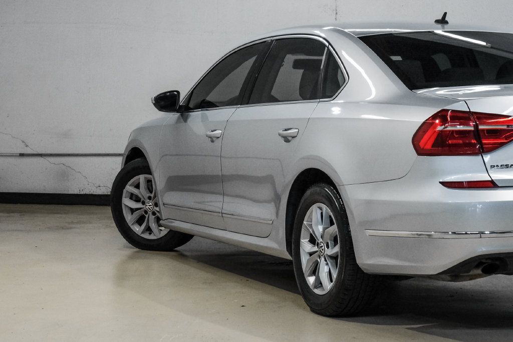 Used 2016 Volkswagen Passat 1.8T S FWD image 13