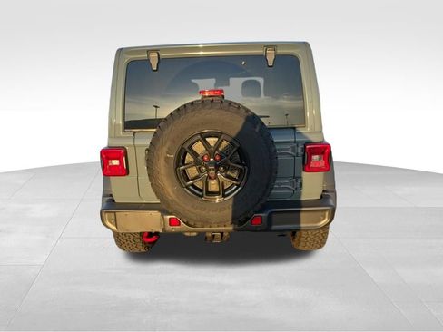 Used 2024 Jeep Wrangler Unlimited Rubicon w/ Safety Group AWD/4WD image 8