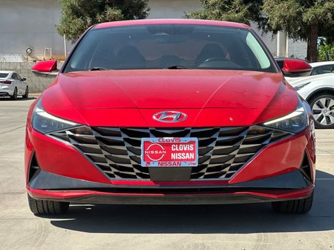 Used 2021 Hyundai Elantra Limited FWD image 11