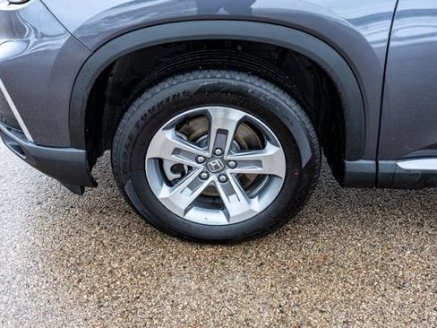 Used 2025 Honda Pilot EX-L image 12