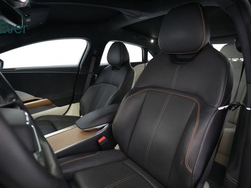 Used 2023 Lucid Air Grand Touring AWD/4WD image 4
