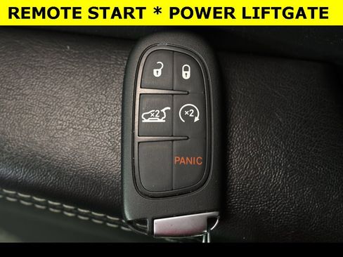 Used 2022 Jeep Cherokee Latitude Lux image 3
