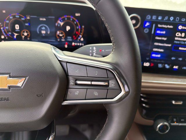 Used 2025 Chevrolet Tahoe High Country AWD/4WD image 27