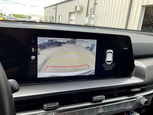 Used 2023 Kia Telluride LX image 23