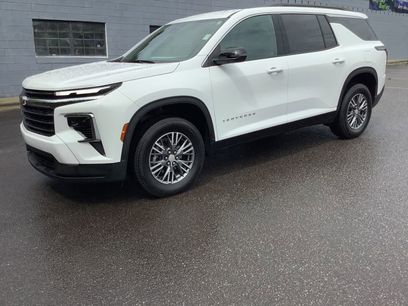 Used 2025 Chevrolet Traverse LT