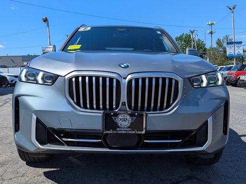 Used 2024 BMW X5 xDrive40i w/ Premium Package AWD/4WD image 4