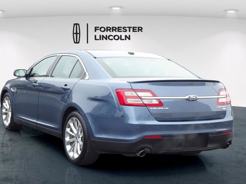 Used 2018 Ford Taurus Limited w/ Driver Assist Package image 5