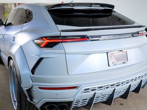 Used 2022 Lamborghini Urus image 26