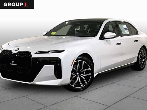 Used 2026 BMW 740i xDrive AWD/4WD image 1