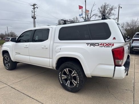 Used 2016 Toyota Tacoma 4x4 Double Cab image 6