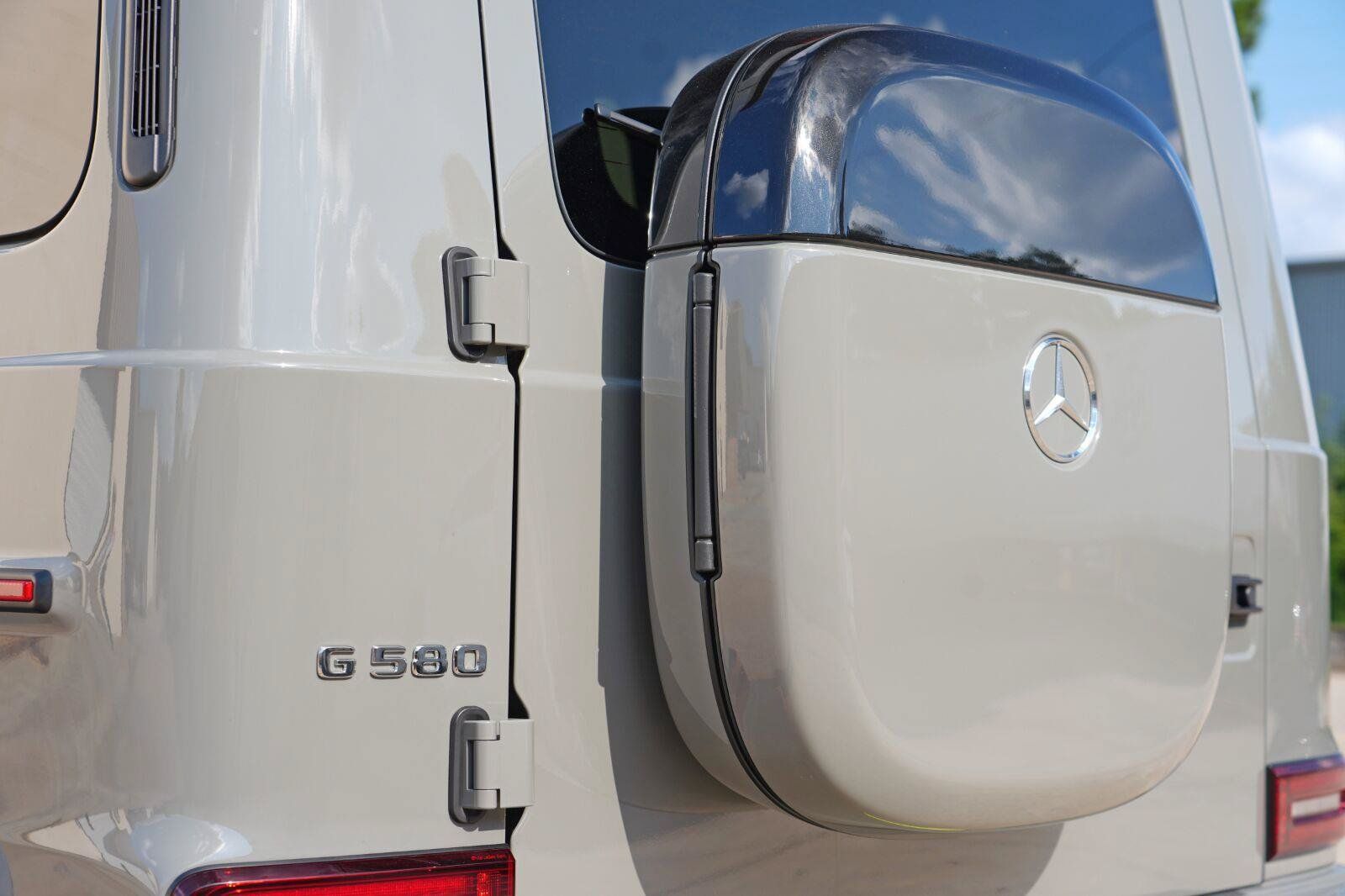 Used 2025 Mercedes-Benz G 580 w/ EQ Technology image 68