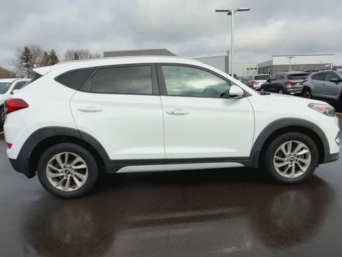 Used 2017 Hyundai Tucson SE Plus FWD image 9