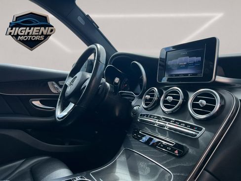 Used 2018 Mercedes-Benz GLC 300 4MATIC w/ AMG Line image 29