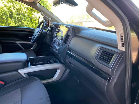 Used 2024 Nissan Titan SV w/ SV Convenience Package AWD/4WD image 45