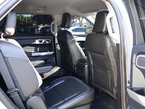 Used 2023 Ford Explorer XLT w/ Equipment Group 202A image 34