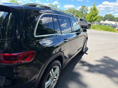 Used 2022 Mercedes-Benz GLB 250 4MATIC image 5