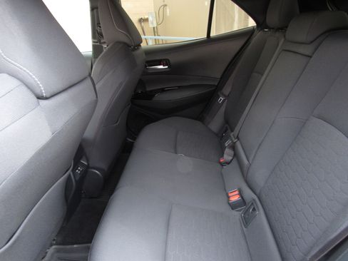 Used 2025 Toyota Corolla SE w/ SE Package image 12