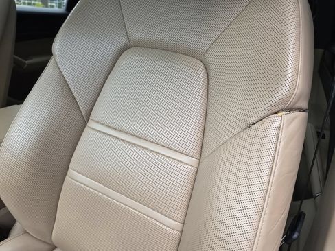 Used 2020 Porsche Cayenne AWD/4WD image 13