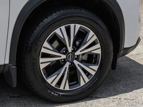 Used 2023 Nissan Rogue SV FWD image 59