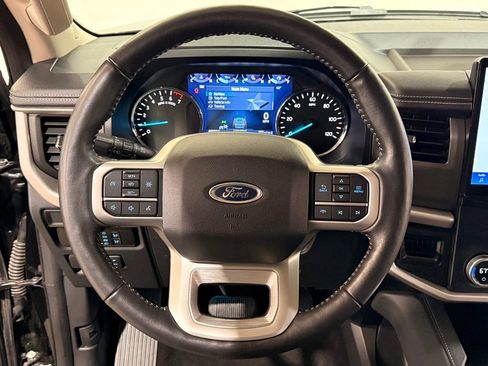 Used 2024 Ford Expedition Max XLT image 23