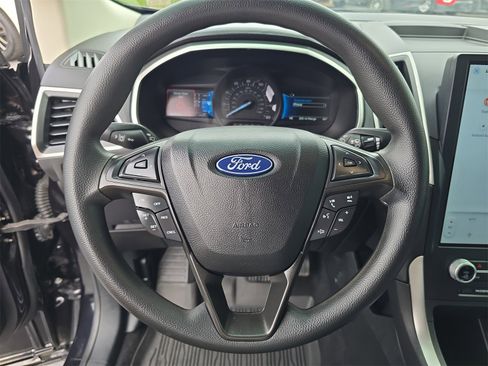 Certified 2021 Ford Edge SE image 22