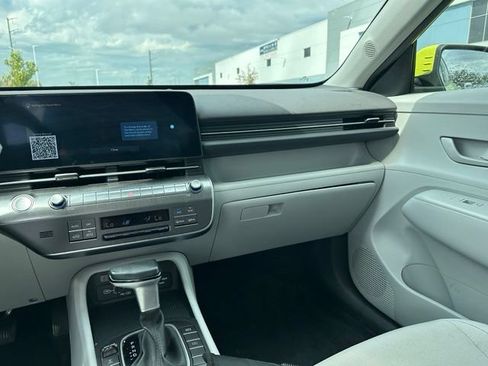 Used 2024 Hyundai Kona SEL AWD/4WD image 13