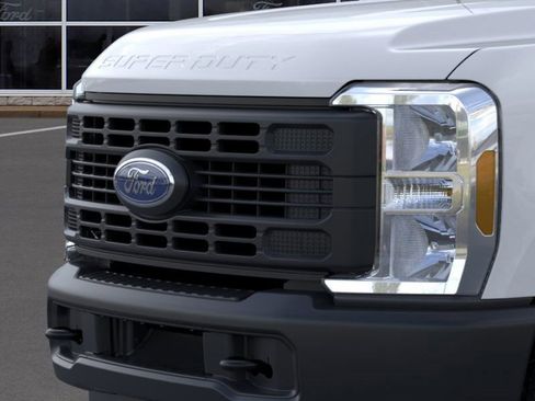 New 2026 Ford F250 XL w/ Snow Plow/Camper Package image 17