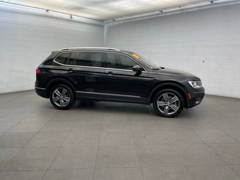 Used 2020 Volkswagen Tiguan SEL AWD/4WD image 4