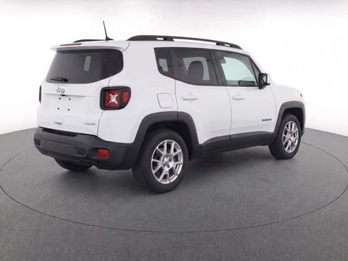 Used 2020 Jeep Renegade Latitude FWD image 6