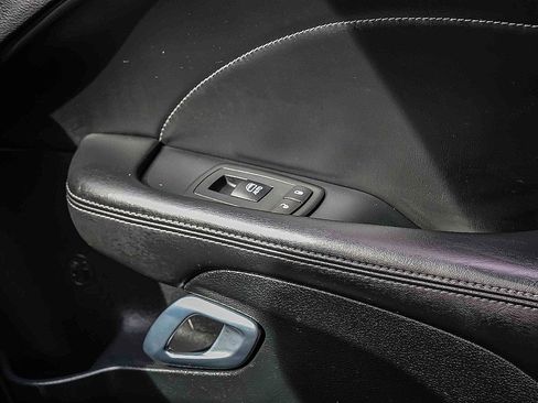 Used 2016 Dodge Challenger R/T Scat Pack w/ Leather Interior Group image 16