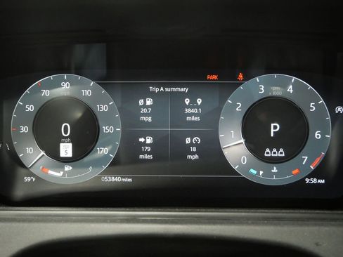 Used 2025 Land Rover Range Rover Velar Dynamic SE AWD/4WD image 14