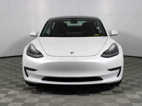 Used 2020 Tesla Model 3 Standard Range Plus image 23