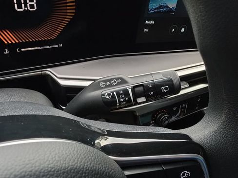 Certified 2024 Kia Sorento LX FWD image 21