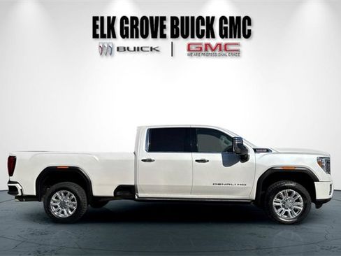 Used 2022 GMC Sierra 3500 Denali image 3