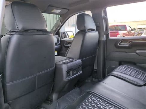 Used 2023 Chevrolet Silverado 1500 RST image 18
