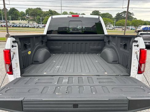 Used 2019 Ford F150 Lariat w/ Equipment Group 502A Luxury AWD/4WD image 24