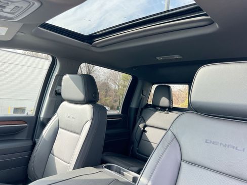 New 2026 GMC Sierra 2500 Denali w/ Denali Reserve Package image 18