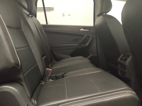 Used 2021 Volkswagen Tiguan S FWD image 19