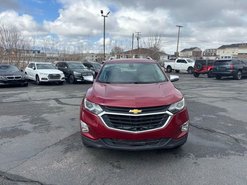 Used 2019 Chevrolet Equinox Premier image 2