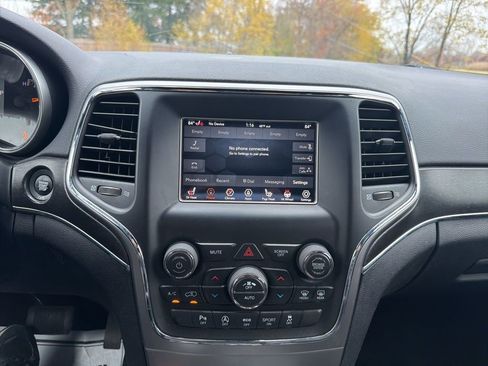 Certified 2018 Jeep Grand Cherokee Limited image 17
